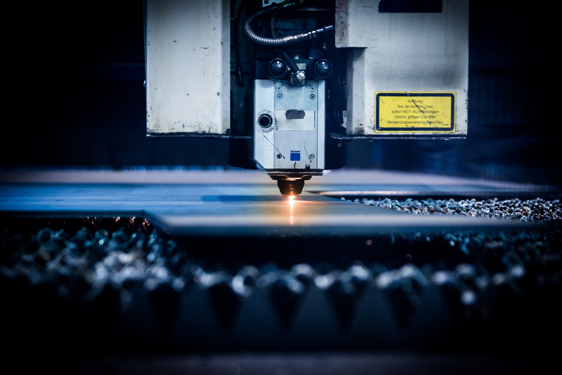 co2 laser cutting machine
