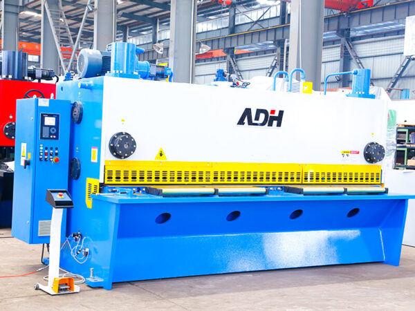 Máy cắt góc thay đổi - Guillotine Q11K - Ảnh 4